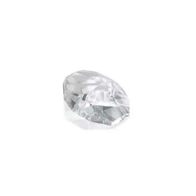 Close-up Eternity Glass Clear: smooth and transparent surface, with an intense and reflective sheen.