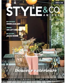 Style & CO magazine cover featuring an outdoor dining setting with the text Douceur extérieure.