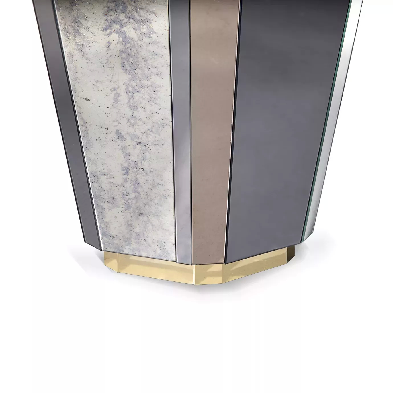 Elegant close-up of the golden base and faceted mirrored surfaces of the Lemprica Side Table.