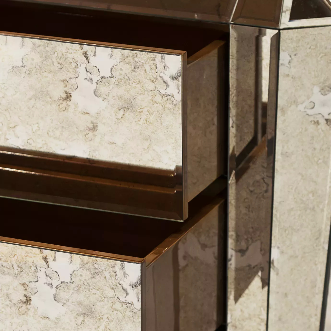 tamara-2-nightstand-6