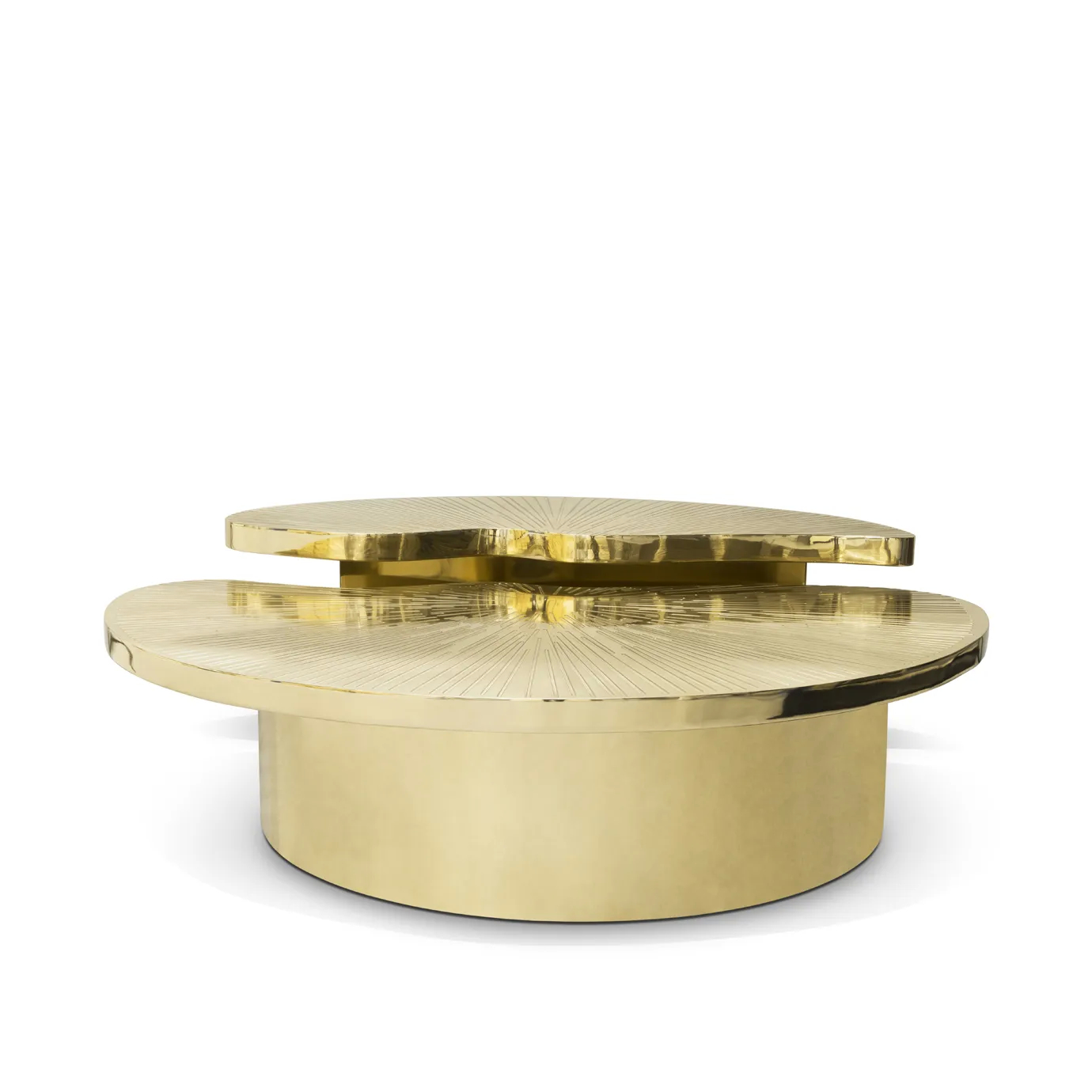 Myth Coffee Table: in golden hues and made of polished brass, the table is divided in two different-heighted parts, forming a round shape.