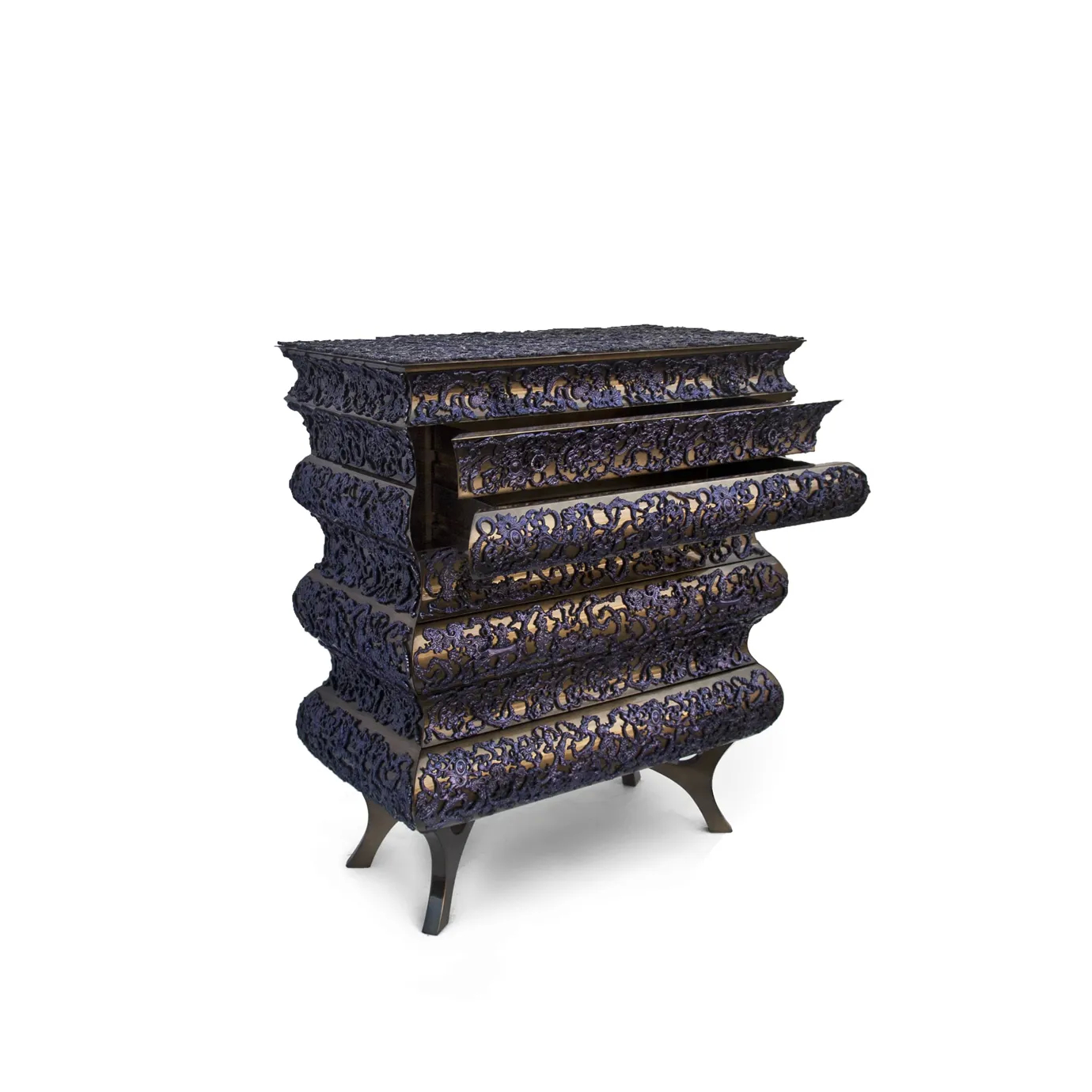 Crochet Chest with golden leaf finish, translucent black varnish, and seven elegant drawers.