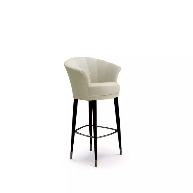 Besame Bar Stool: this elegant bar stool features a cream upholstery, contrasting with the black structure with golden details.